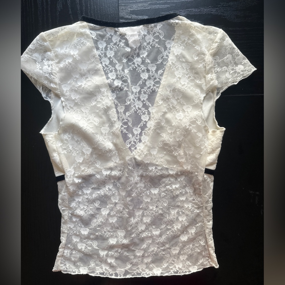 Full Tilt White Lace Short Sleeve Top - Picture 2 of 4
